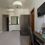 Hotiday Hotel
