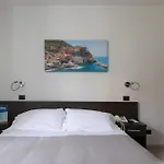 Hotel Hotiday La Spezia