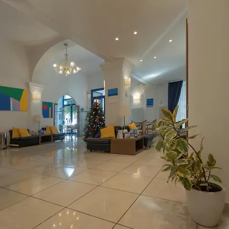 Hotiday لا سبيتسْيا